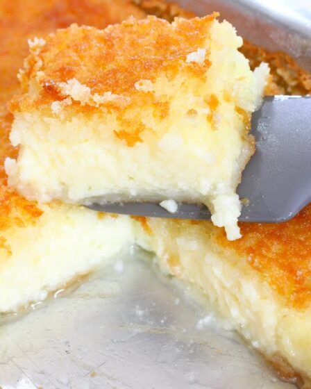 BOLO CREMOSÍSSIMO DE COCO - IMPOSSÍVEL COMER APENAS 1 PEDAÇO