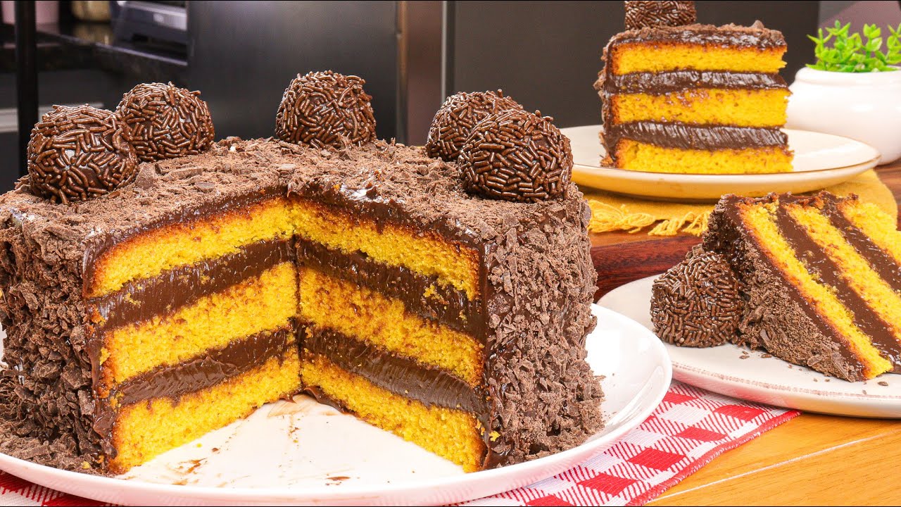 BOLO DE CENOURA DOS SONHOS, RECHEADO COM BRIGADEIRO CREMOSÍSSIMO | RECEITA QUE VOCÊ PODE FAZER HOJE!