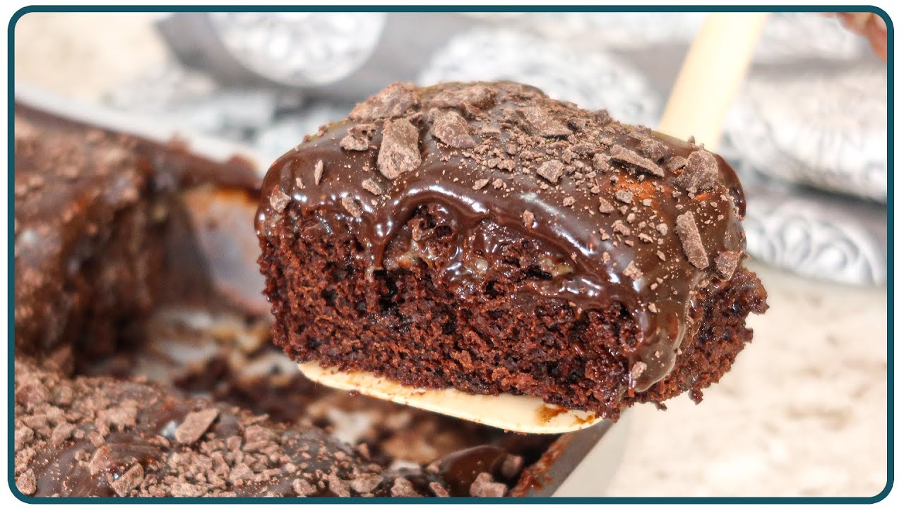 BOLO DE CHOCOLATE BEM FOFINHO E MOLHADÃO | Nandu Andrade