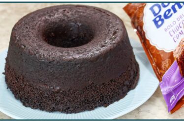 BOLO DE CHOCOLATE COM MASSA PRONTA, É BOM? | Nandu Andrade