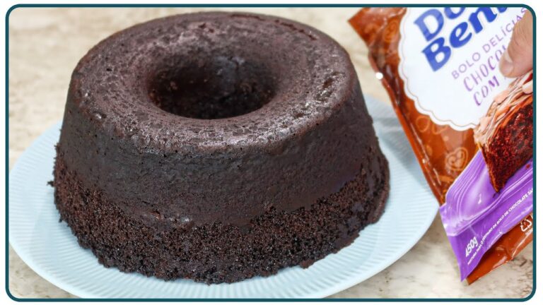 BOLO DE CHOCOLATE COM MASSA PRONTA, É BOM? | Nandu Andrade