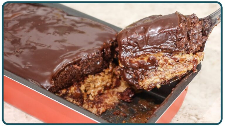 BOLO DE CHOCOLATE QUE JÁ SAI RECHEADO DO FORNO | Nandu Andrade