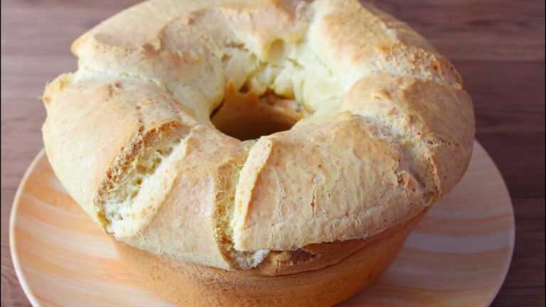 BOLO DE QUEIJO SEM FARINHA DE TRIGO FEITO NO LIQUIDIFICADOR SUPER RÁPIDO E FÁCIL
