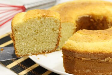 BOLO DE VÓ - ESSE É O PROXIMO BOLO QUE VOCÊ PRECISA COMER - BOLO SIMPLES E SUPER FOFINHO