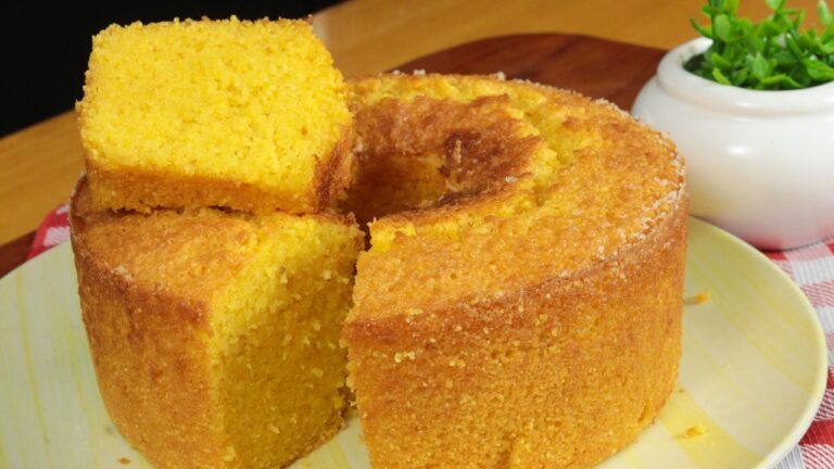 BOLO FÁCIL DE LIQUIDIFICADOR SEM ERRO PARA O LANCHE - BOLO DE MILHO
