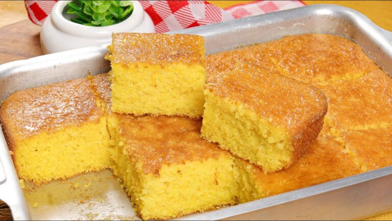 BOLO FLOCÃO DE MILHO FOFINHO E SEM TRIGO - BOLO DE MILHO PARA O LANCHE
