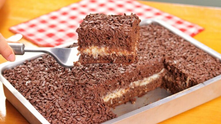 BOLO MOLHADINHO COM RECHEIO CREMOSO! BOLO PRESTÍGIO GELADO E FOFINHO