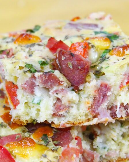 BOLO SALGADO MAIS FÁCIL DE FAZER PARA O LANCHE - SUPER FOFINHO LEVE E MACIO