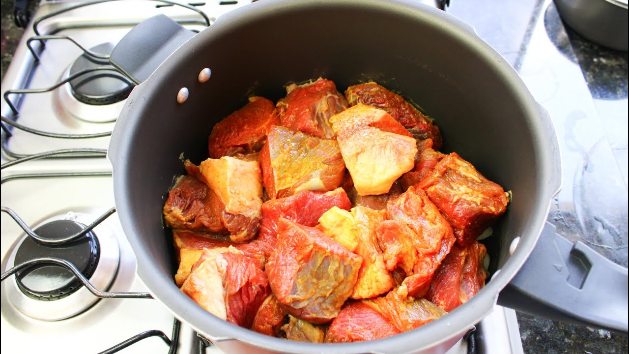 CARNE ASSADA NA PANELA DE PRESSÃO INCRIVELMENTE SUCULENTA E DELICIOSA