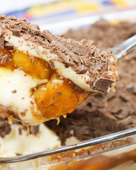 COM ALGUMAS BANANAS EU FIZ ESSA SOBREMESA FANTÁSTICA! VEJA COMO FAZER A MELHOR SOBREMESA GELADA