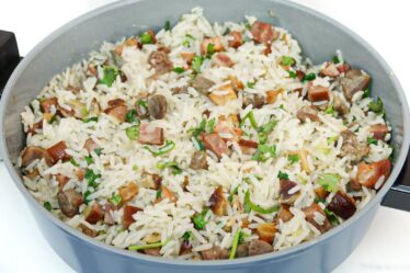 COMO FAZER ARROZ CARRETEIRO FÁCIL | Nandu Andrade
