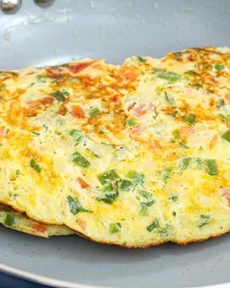 COMO FAZER OMELETE FÁCIL E RÁPIDA | Nandu Andrade