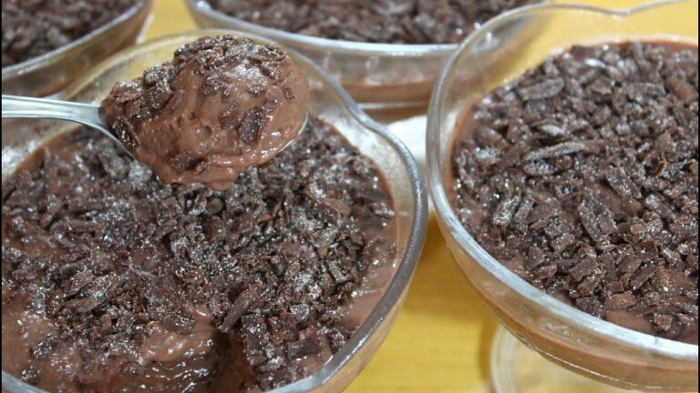 CREME DELÍCIA DE CHOCOLATE - MELHOR SOBREMESA DE CHOCOLATE SEM FOGO QUE VOCÊ VAI COMER - FÁCIL