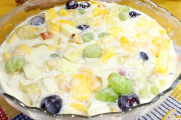 DEPOIS DESSE SEGREDINHO A MINHA SALADA DE FRUTA NUNCA MAIS FOI A MESMA! VOCÊ PRECISAR VER