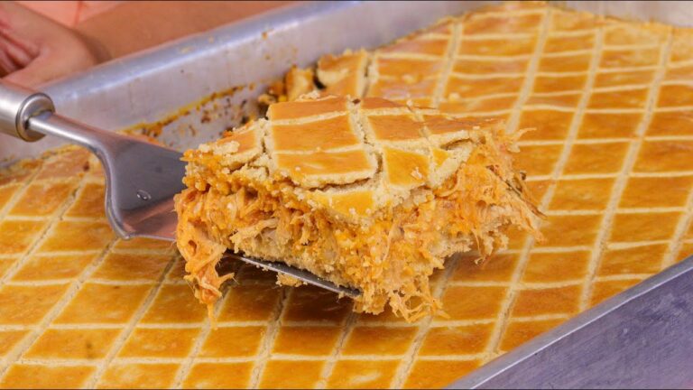 EMPADÃO DE FRANGO CREMOSO TAMANHO FAMÍLIA - COM MASSA PODRE QUE DESMANCHA NA BOCA