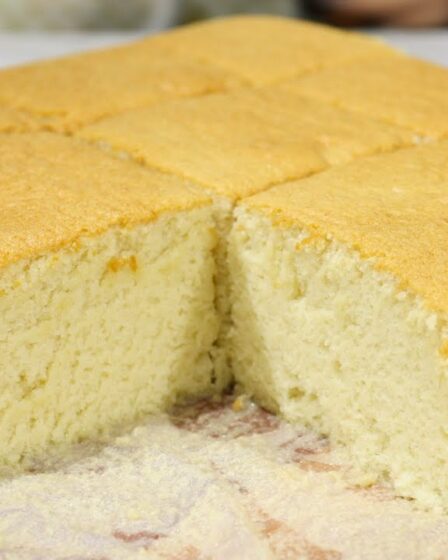 ESSE BOLO PARECE UMA NUVEM DE TÃO FOFINHO QUE ELE É - A MELHOR RECEITA DE BOLO QUE EU JÁ COMI