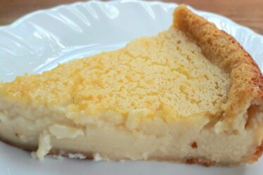 ESSE É O MELHOR BOLO CREMOSO FEITO COM PÃO AMANHECIDO