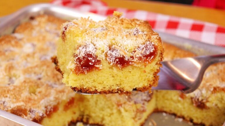ESSE É PROXIMO BOLO QUE VOCÊ PRECISA FAZER! BOLO DE FUBÁ COM GOIABADA DIFERENTE