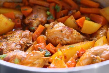 FAÇA FRANGO ASSIM E VOCÊ NÃO VAI QUERER MAIS DE OUTRO JEITO! A MELHOR RECEITA DE FRANGO DA SUA VIDA