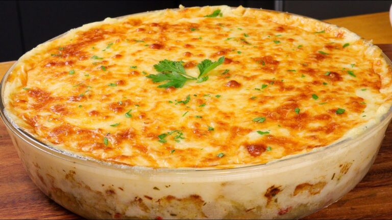 FILÉ DE PEIXE AO FORNO COM MOLHO BRANCO DE BATATAS MUITO CREMOSO E FÁCIL | RECEITA DE PEIXE AO FORNO