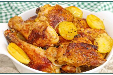 FRANGO ASSADO NO FORNO COM BATATAS | COXA E SOBRECOXA ASSADA | Nandu Andrade