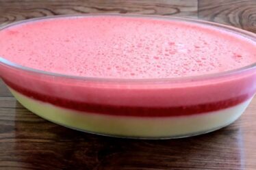 Gastei MENOS DE 7 REAIS nessa SOBREMESA SUPER ECONÔMICA - ESPUMA CREMOSA FÁCIL E RÁPIDA