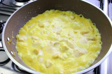 IRRESISTÍVEL! SEM FORNO - A MELHOR RECEITA DE FRANGO CREMOSO FEITO NA FRIGIDEIRA