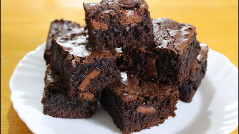 MELHOR RECEITA DE BROWNIE - FEITO COM INGREDIENTES que você geralmente TEM EM CASA