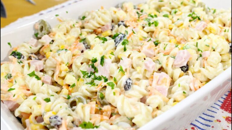 MISTUROU TA PRONTA - SALADA DE MACARRÃO SIMPLES E FÁCIL DE FAZER! MACARRONESE FÁCIL PARA O NATAL