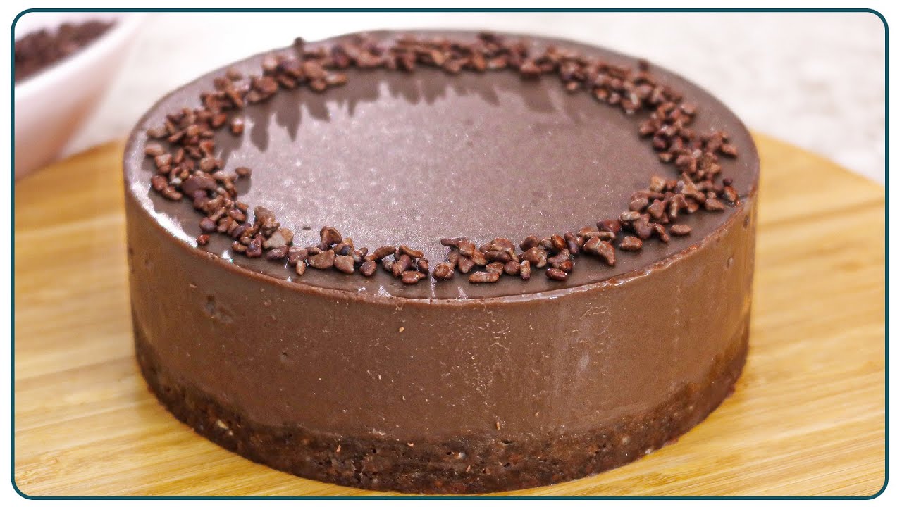 O BOLO DE CHOCOLATE MAIS FÁCIL, SEM OVO E SEM FORNO! | Nandu Andrade