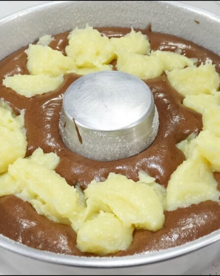 O BOLO IMPOSSÍVEL QUE JÁ SAI RECHEADO DO FORNO! BOLO DE CHOCOLATE COM RECHEIO DE COCO SUPER CREMOSO