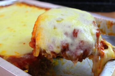 PARMEGIANA DE CARNE MOÍDA - RECEITA MARAVILHOSA PARA O SEU FIM DE SEMANA