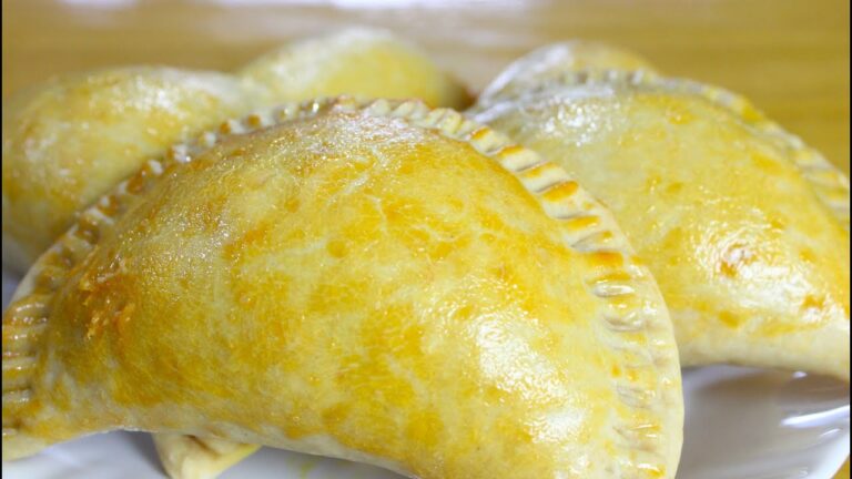 PASTEL COM POUCOS INGREDIENTES - MASSA DELICIOSA SUPER FÁCIL DE FAZER