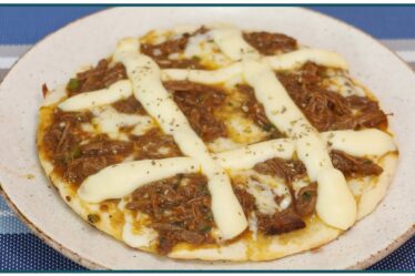 PIZZA SEM FORNO, SEM ÓLEO, SEM LEITE E SEM OVOS! | Nandu Andrade