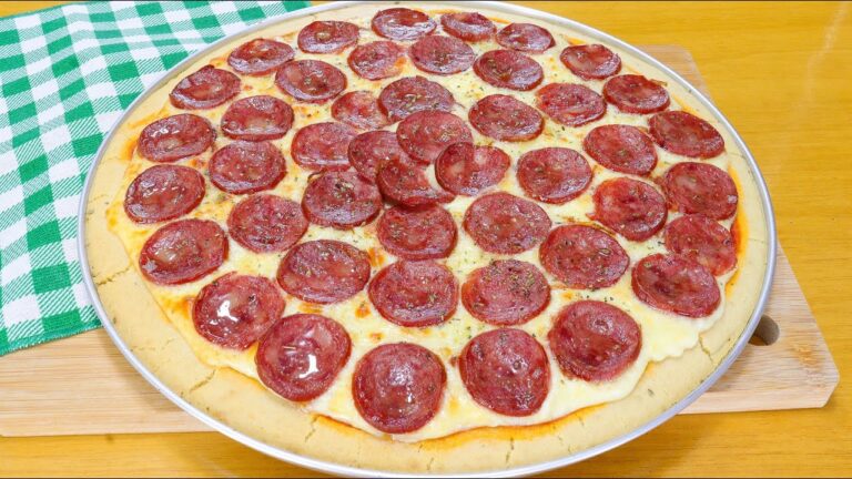 PREPARE ESSA MASSA DE PIZZA EM 2 MINUTOS! SEM SOVAR - SEM BATEDEIRA E SEM LIQUIDIFICADOR