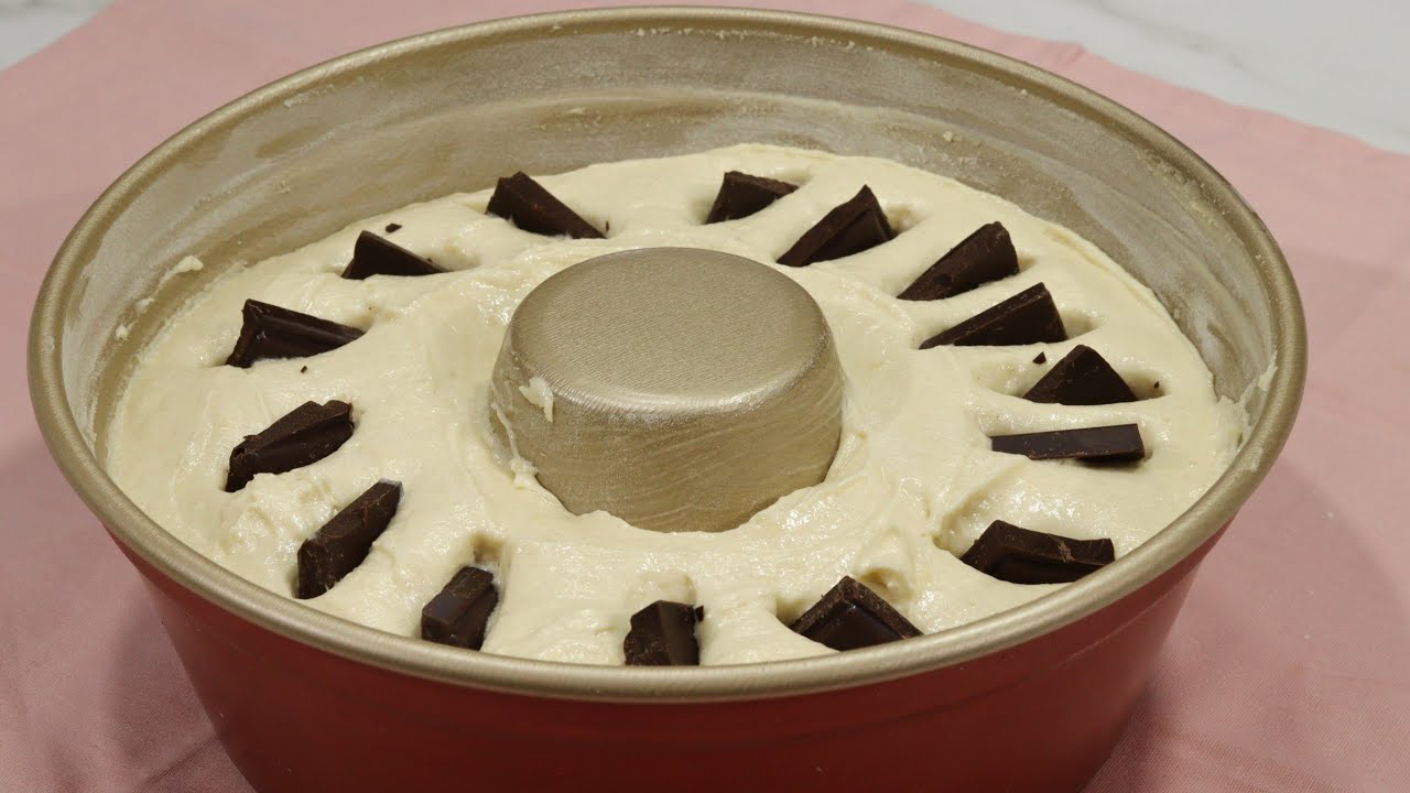PREPAREI EM 5 MIN! O BOLO MAIS FÁCIL QUE JÁ SAI RECHEADO DO FORNO! FOFINHO PERFEITO PARA O LANCHE