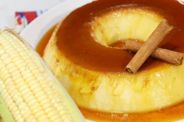 PUDIM DE MILHO MAIS CREMOSO QUE EXISTE - O SABOR DESSE PUDIM FICA SURREAL!