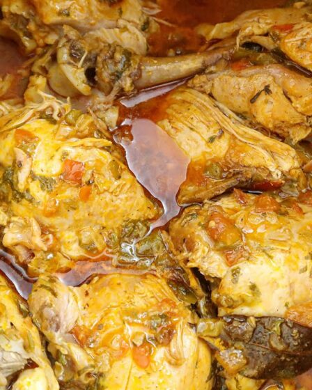 RECEITA DE FRANGO COZIDO NA PANELA DE PRESSÃO | FRANGO GUISADO