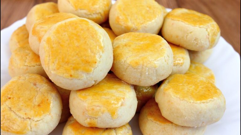 RECEITA SUPER ECONÔMICA! BISCOITINHO DE QUEIJO FÁCIL E RÁPIDO QUE DESMANCHA NA BOCA
