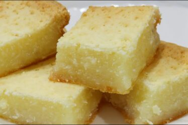 SEM FARINHA DE TRIGO! SEM FERMENTO! BOLO DE TAPIOCA CREMOSO - SUPER MACIO E DELICIOSO