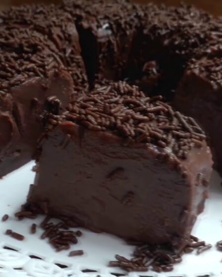 SEM FORNO E SEM GELATINA - SURPREENDA A TODOS COM ESSE BRIGADEIRÃO SUPER FÁCIL E DELICIOSA