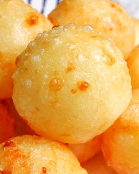 SEM FORNO - ESSE PÃO DE QUEIJO FEZ O MAIOR SUCESSO AQUI EM CASA CROCANTE POR FORA E MACIO POR DENTRO
