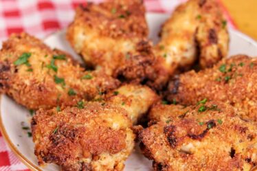 SEM FRITURA! ESSA CROSTA DE PARMESÃO VAI FAZER VOCÊ VICIAR EM FRANGO NA AIR FRYER - FRANGO ASSADO