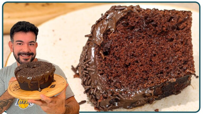 SEM LIQUIDIFICADOR E SEM BATEDEIRA! BOLO DE CHOCOLATE FOFINHO | Nandu Andrade