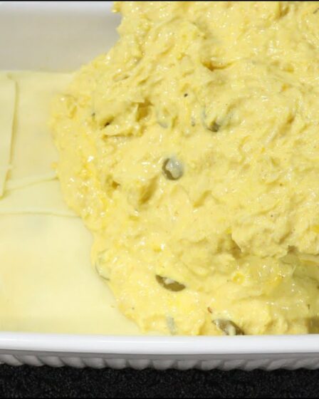 SEMPRE QUE EU FAÇO ESSA RECEITA ASSIM AQUI EM CASA NÃO SOBRA NADA! FÁCIL E SUPER RAPIDO - FRICASSÊ