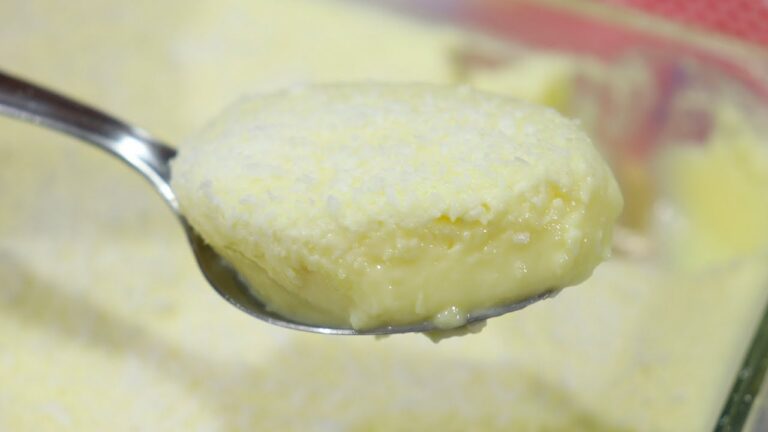 SOBREMESA EM MENOS DE 5 MINUTOS! BATEU NO LIQUIDIFICADOR É SÓ LEVAR PRA GELAR! GELADO DE ABACAXI