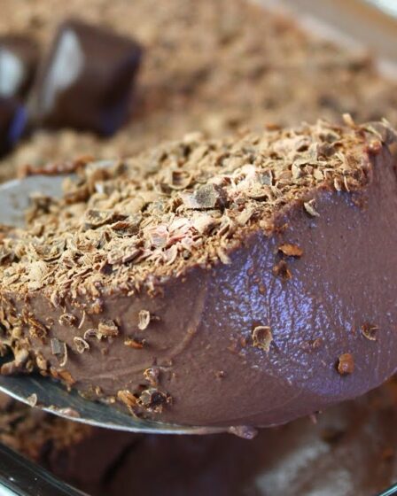 SOBREMESA FACIL E DELICIOSA PARA O DIA DOS PAIS - MOUSSE DE NESCAU