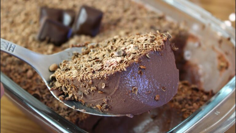 SOBREMESA FACIL E DELICIOSA PARA O DIA DOS PAIS - MOUSSE DE NESCAU