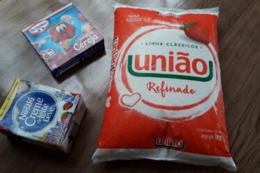 VOCÊ NÃO VAI ACREDITAR NA SOBREMESA QUE EU FIZ SÓ COM ESSES INGREDIENTES