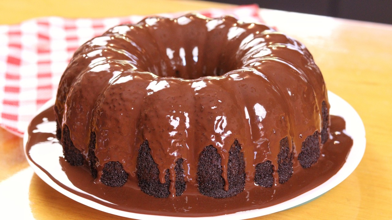 VOCÊ NÃO VAI ACREDITAR QUE ESSE BOLO DE CHOCOLATE É SEM TRIGO E SEM LACTOSE - FÁCIL E DELICIOSO